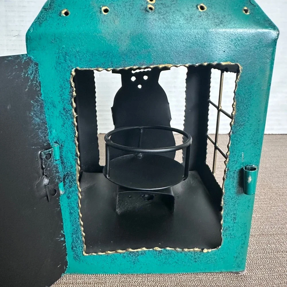 N/A teal metal
